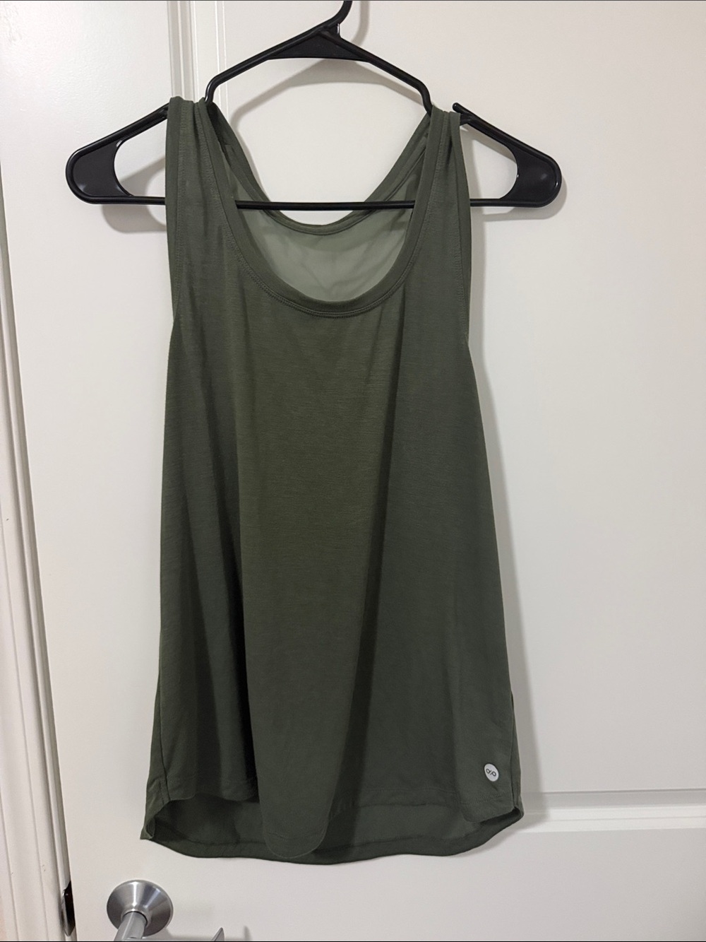 Olive Green Sleeveless Scoop Neck Women’s Tank Top